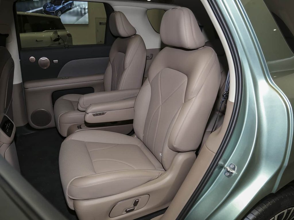 شبكة السيارات الصينية &ndash; IM LS8 2026 تنطلق رسميًا في الصين: السعر والمواصفات الكاملة ومدى يصل إلى 1605 كم مع شاسيه رقمي 3.0 وتقنيات قيادة متقدمة