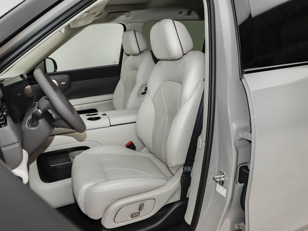 شبكة السيارات الصينية &ndash; IM LS8 2026 تنطلق رسميًا في الصين: السعر والمواصفات الكاملة ومدى يصل إلى 1605 كم مع شاسيه رقمي 3.0 وتقنيات قيادة متقدمة