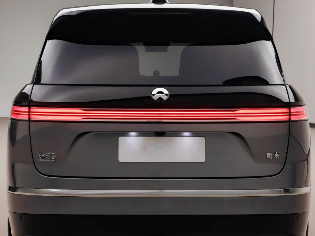 نيو ES9 : أكبر وأقوى SUV كهربائية فاخرة من NIO تعيد تعريف القمة… 697 حصان، بنية 900V، وذكاء يقود المنافسة ضد الألمان 16 شبكة السيارات الصينية – نيو ES9 : أكبر وأقوى SUV كهربائية فاخرة من NIO تعيد تعريف القمة… 697 حصان، بنية 900V، وذكاء يقود المنافسة ضد الألمان