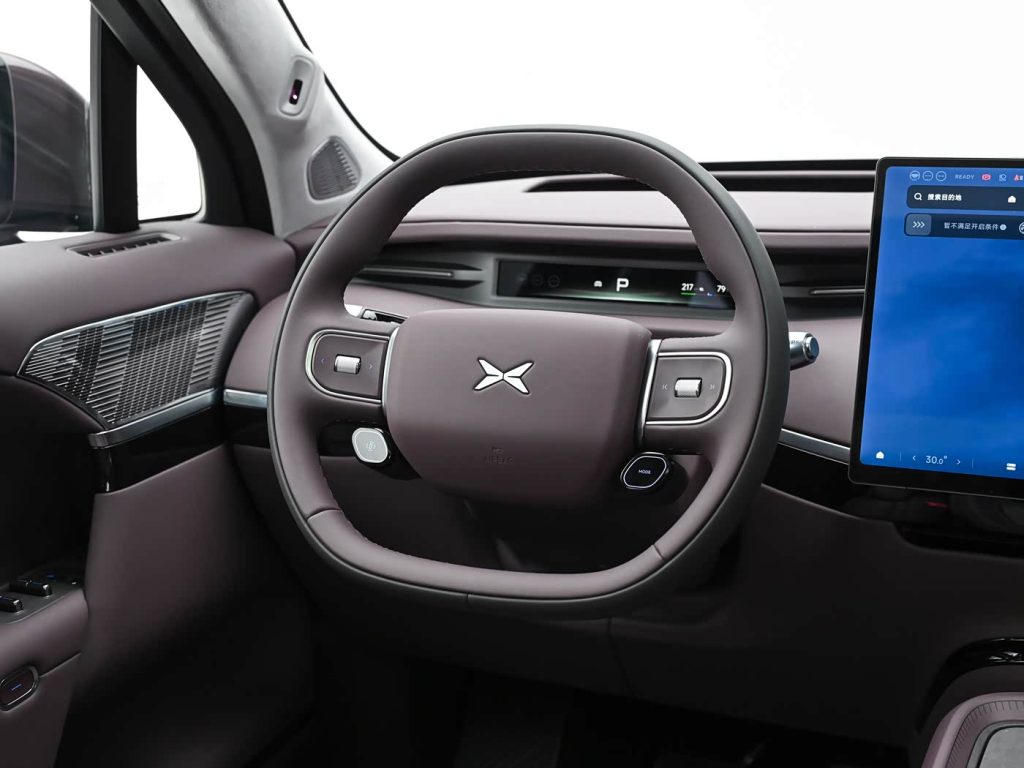 شبكة السيارات الصينية &ndash; Xpeng GX 2026 تبدأ الحجز المسبق وتستهدف فئة 50 ألف دولار: SUV بمدى يصل إلى 1585 كم، منصة 800V، وذكاء صناعي شامل تعيد تعريف فئة العائلات الفاخرة