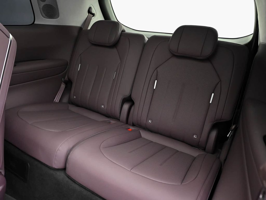 شبكة السيارات الصينية &ndash; Xpeng GX 2026 تبدأ الحجز المسبق وتستهدف فئة 50 ألف دولار: SUV بمدى يصل إلى 1585 كم، منصة 800V، وذكاء صناعي شامل تعيد تعريف فئة العائلات الفاخرة