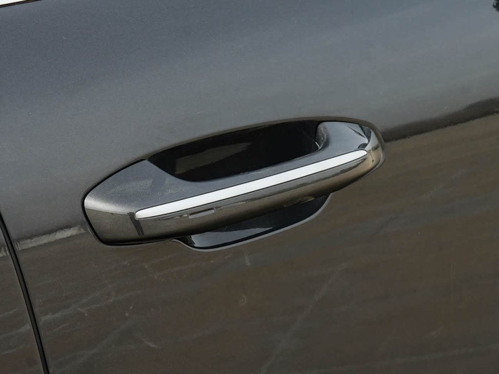 شبكة السيارات الصينية &ndash; زيكر 8X 2026: هجينة ببنية 900V تجمع بين أداء يصل إلى 1400 حصان ومدى كهربائي حتى 410 كم وشحن من 20% إلى 80% خلال 9 دقائق