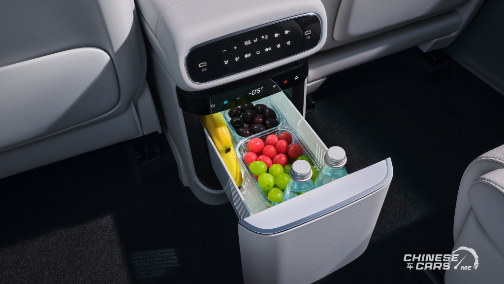 شبكة السيارات الصينية &ndash; جيلي جالاكسي M9 بلاك جولد: فاخرة بذكاء اصطناعي متقدم وقوة حوسبة 700 TOPS تعيد تعريف تجربة القيادة