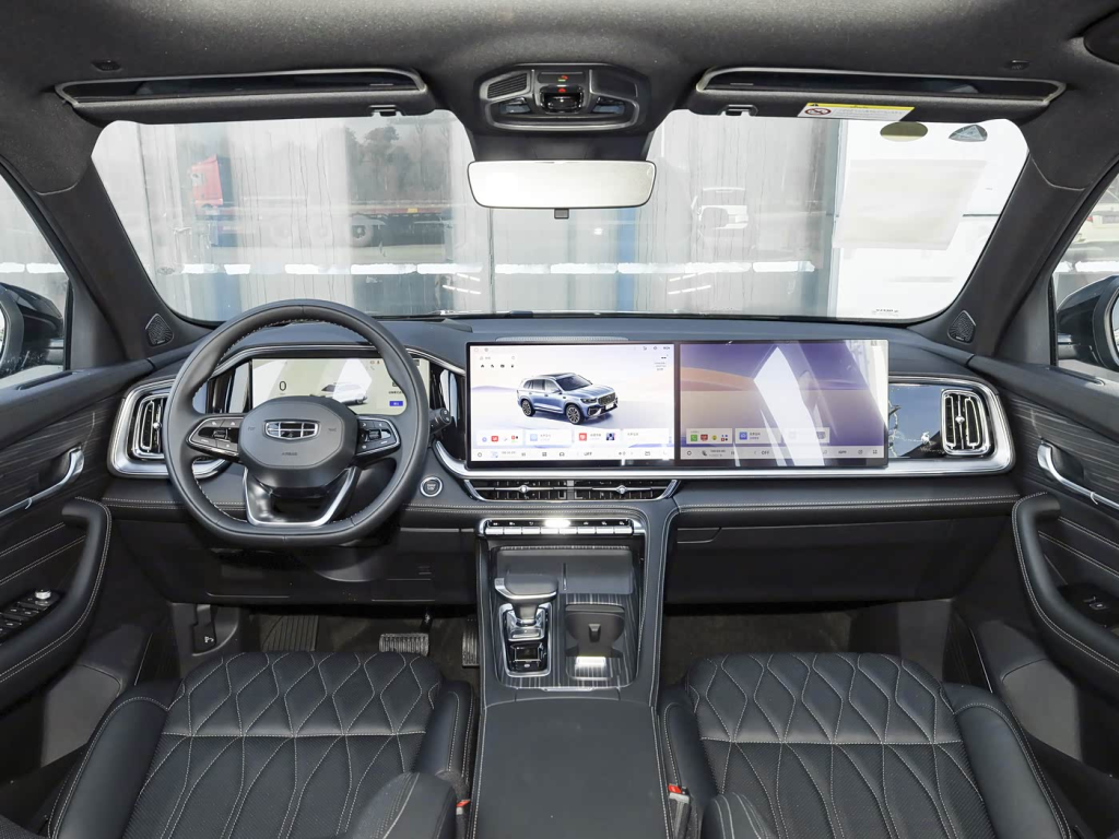 شبكة السيارات الصينية &ndash; جيلي مونجارو i-HEV 2026: سيارة هجينة بدون شحن بقوة 312 حصان واستهلاك 4.75 لتر… هل تتفوق على تويوتا هايبرد؟