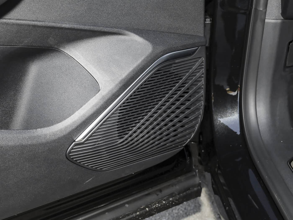 شبكة السيارات الصينية &ndash; جيلي مونجارو i-HEV 2026: سيارة هجينة بدون شحن بقوة 312 حصان واستهلاك 4.75 لتر… هل تتفوق على تويوتا هايبرد؟