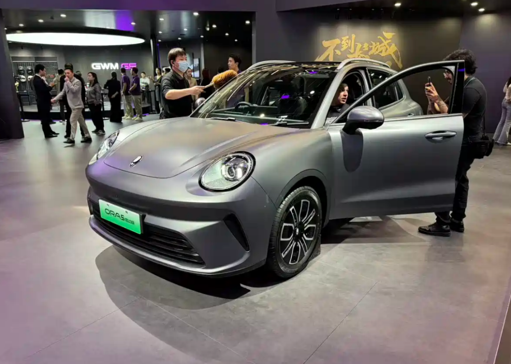 شبكة السيارات الصينية &ndash; أورا ORA 5 موديل 2026: سيارة بثلاثة أنظمة دفع (بنزين وهجين وكهرباء) مع LiDAR و226 حصان… قادمة إلى السعودية والخليج قريبًا