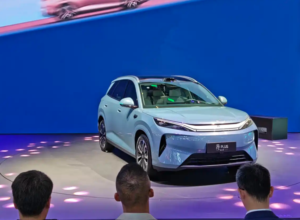 شبكة السيارات الصينية &ndash; بي واي دي BYD تهيمن على معرض بكين 2026: سيل 08 Seal 08 و Sea Lion 08 بمدى 900 كم وتقنيات 800V… وGreat Tang EV تنطلق من 129 ألف ريال