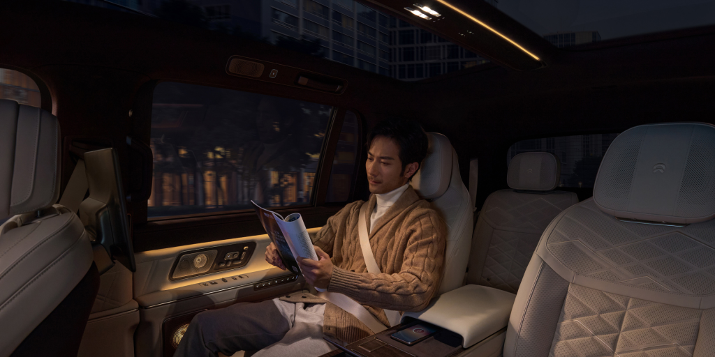 نيو ES9 : أكبر وأقوى SUV كهربائية فاخرة من NIO تعيد تعريف القمة… 697 حصان، بنية 900V، وذكاء يقود المنافسة ضد الألمان 47 شبكة السيارات الصينية – نيو ES9 : أكبر وأقوى SUV كهربائية فاخرة من NIO تعيد تعريف القمة… 697 حصان، بنية 900V، وذكاء يقود المنافسة ضد الألمان