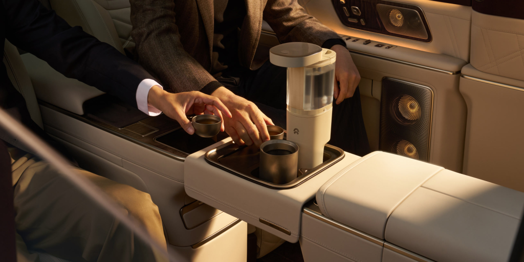 نيو ES9 : أكبر وأقوى SUV كهربائية فاخرة من NIO تعيد تعريف القمة… 697 حصان، بنية 900V، وذكاء يقود المنافسة ضد الألمان 78 شبكة السيارات الصينية – نيو ES9 : أكبر وأقوى SUV كهربائية فاخرة من NIO تعيد تعريف القمة… 697 حصان، بنية 900V، وذكاء يقود المنافسة ضد الألمان