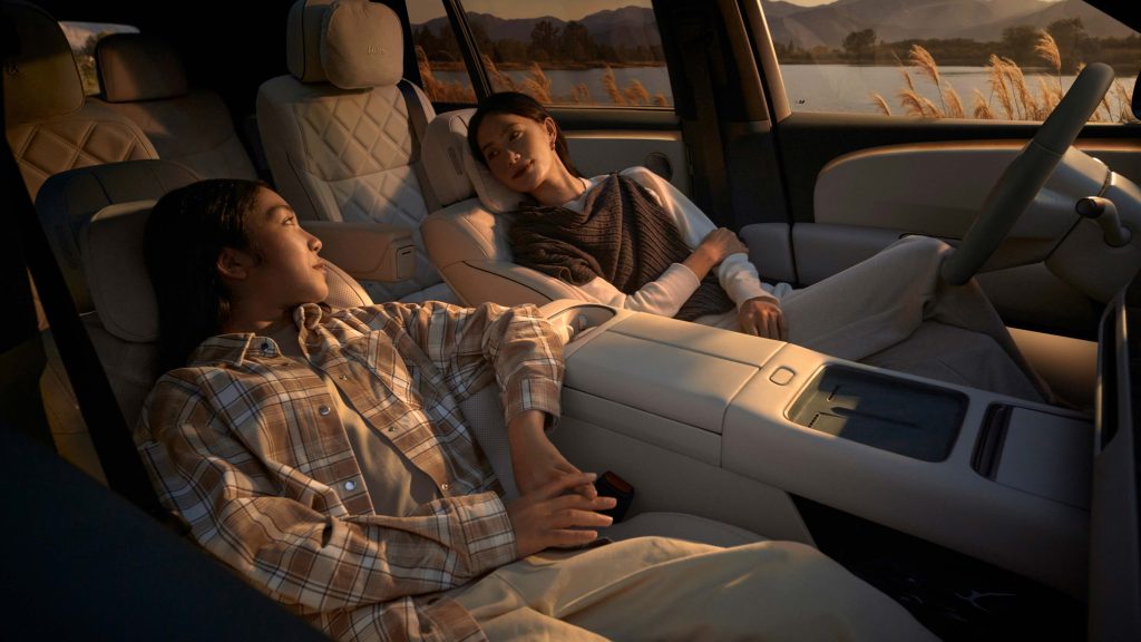 شبكة السيارات الصينية &ndash; لي أوتو L9 2026 الجديدة تنطلق رسميًا: أول SUV عائلية فاخرة في الصين بتعليق نشط 800V وشاسيه كامل بالتحكم الإلكتروني ومدى يتجاوز 1650 كم