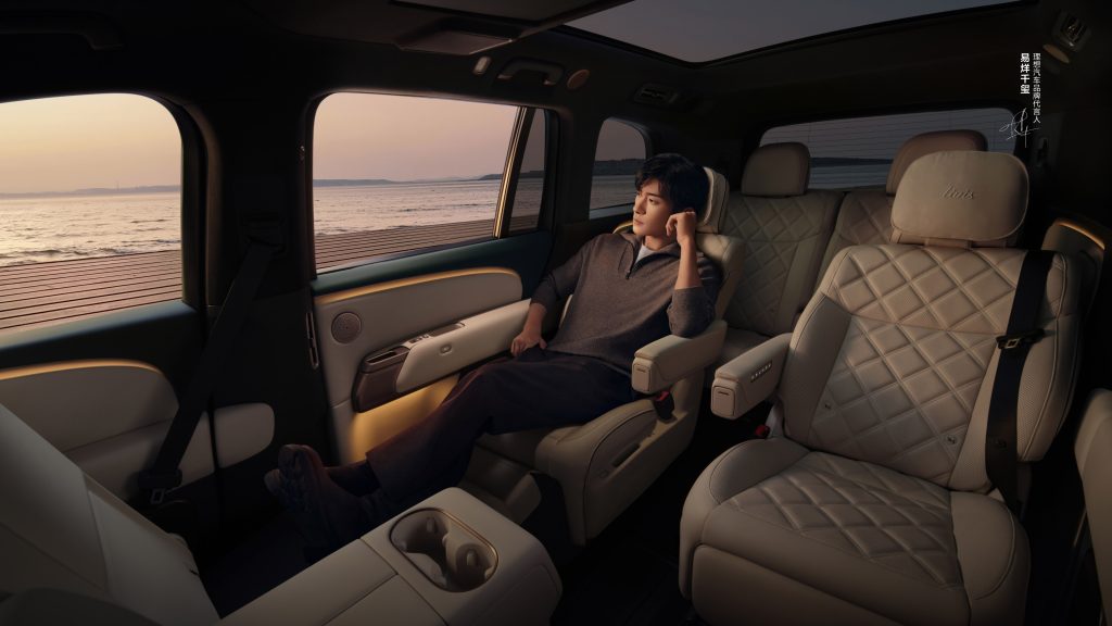 شبكة السيارات الصينية &ndash; لي أوتو L9 2026 الجديدة تنطلق رسميًا: أول SUV عائلية فاخرة في الصين بتعليق نشط 800V وشاسيه كامل بالتحكم الإلكتروني ومدى يتجاوز 1650 كم