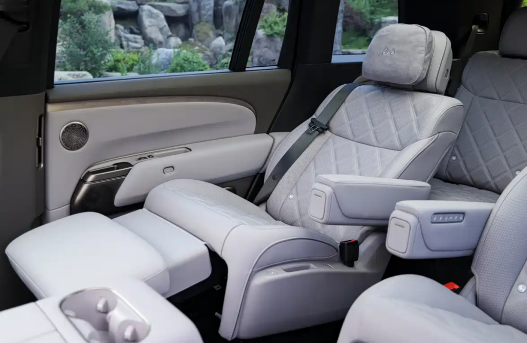 شبكة السيارات الصينية &ndash; لي أوتو L9 2026 الجديدة تنطلق رسميًا: أول SUV عائلية فاخرة في الصين بتعليق نشط 800V وشاسيه كامل بالتحكم الإلكتروني ومدى يتجاوز 1650 كم