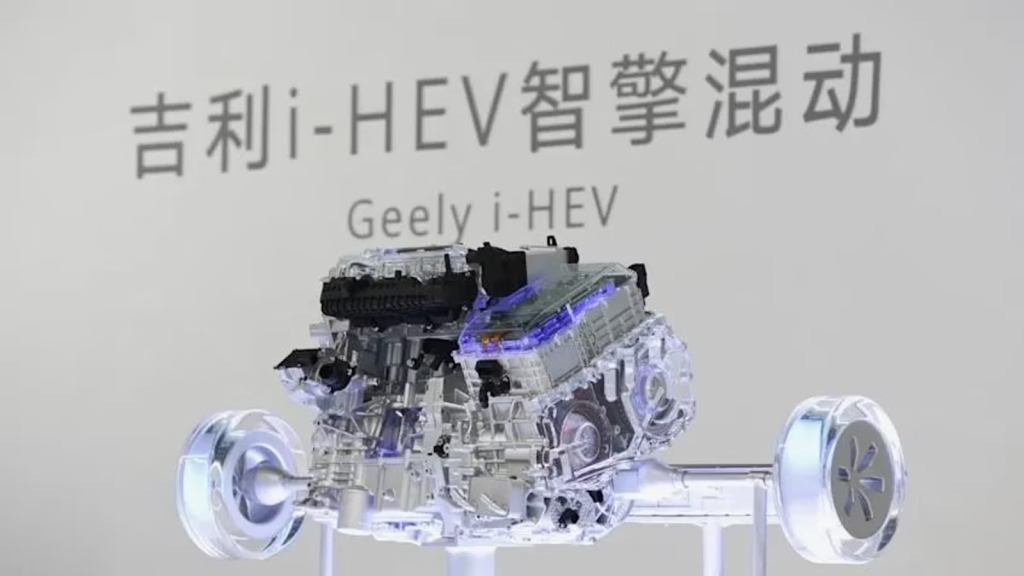 شبكة السيارات الصينية &ndash; جيلي إمجراند i-HEV: استهلاك 2.22 لتر/100 كم رقم قياسي عالمي يهزم تويوتا بريوس ويعيد تعريف كفاءة السيارات الهجينة
