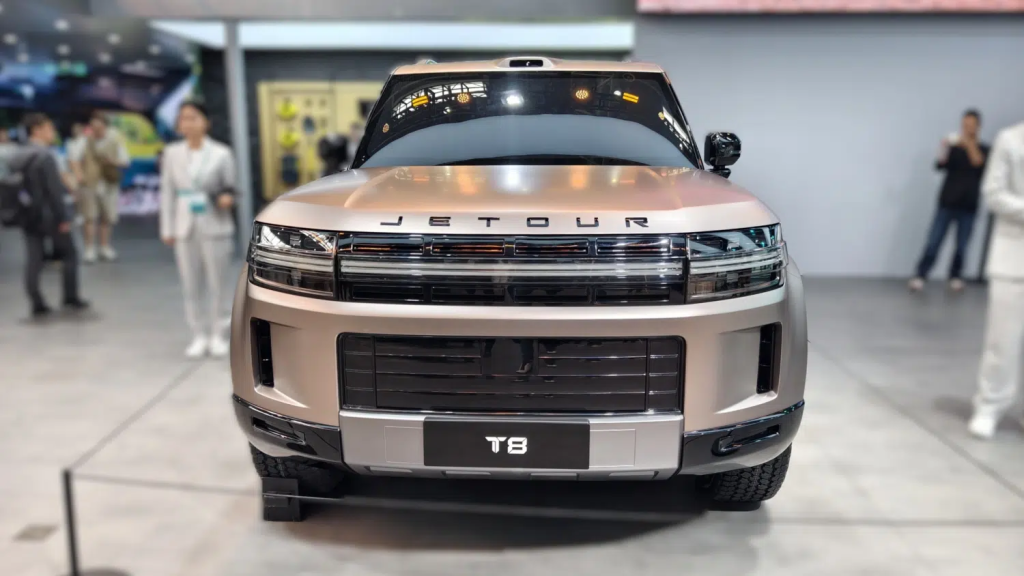 جيتور تعيد رسم فئة SUV العائلية: T8 بثلاثة صفوف ولمسة لاندروفر مع شانهـاي L10 والسيارة الاختبارية TX يكشف ملامح الجيل القادم