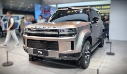 جيتور تعيد رسم فئة SUV العائلية: T8 بثلاثة صفوف ولمسة لاندروفر مع شانهـاي L10 والسيارة الاختبارية TX يكشف ملامح الجيل القادم