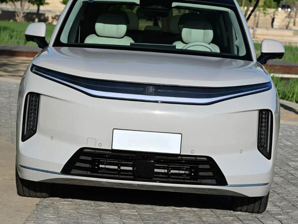 شبكة السيارات الصينية &ndash; بي واي دي جريت تانغ EV الجديدة 2026 تنطلق رسميًا: مدى يصل إلى 950 كم وقوة 795 حصانًا وتقنيات فاخرة بأسعار تبدأ من 125 ألف ريال