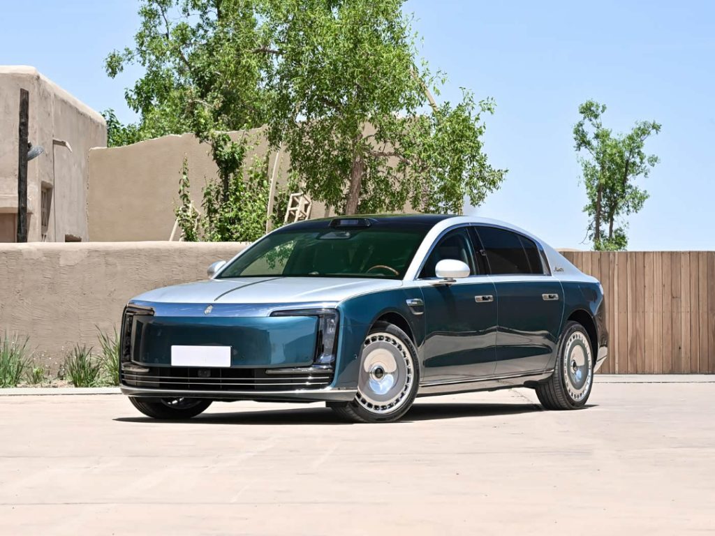 شبكة السيارات الصينية &ndash; هواوي Maextro S800 Grand Design الجديدة تنطلق رسميًا.. أفخم سيارة صينية بسعر 1.388 مليون يوان وتقنيات تعيد تعريف الفخامة الذكية