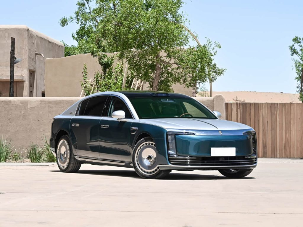 شبكة السيارات الصينية &ndash; هواوي Maextro S800 Grand Design الجديدة تنطلق رسميًا.. أفخم سيارة صينية بسعر 1.388 مليون يوان وتقنيات تعيد تعريف الفخامة الذكية