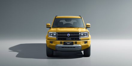 دينزا B5 2027.. وأهم التجهيزات التي تعزز قدراتها على الطرق الوعرة والرمال