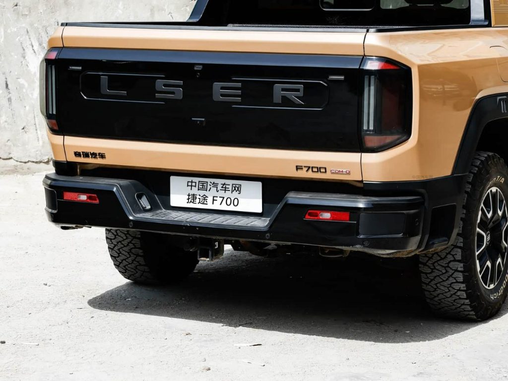 بدء الطلب المسبق على Jetour F700 في الصين: بيك أب هجينة بقوة 904 حصان وديفلوكين ومدى 1300 كم بسعر يعادل 201,800 ريال 12 شبكة السيارات الصينية – بدء الطلب المسبق على Jetour F700 في الصين: بيك أب هجينة بقوة 904 حصان وديفلوكين ومدى 1300 كم بسعر يعادل 201,800 ريال