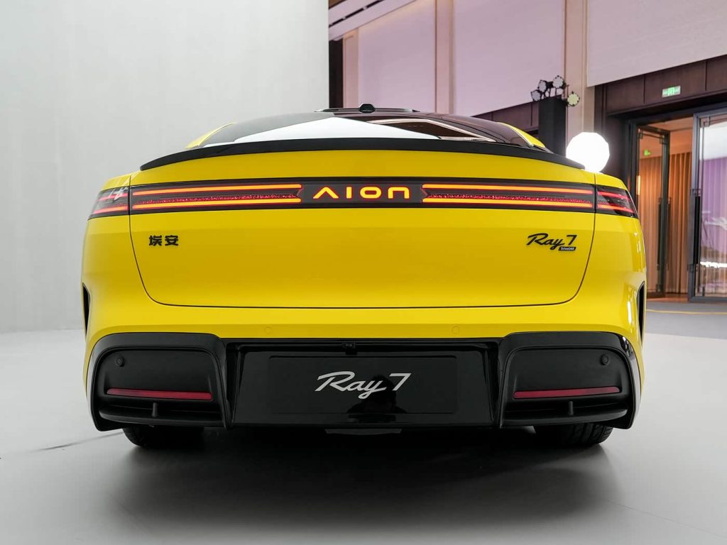 AION Ray 7 تظهر رسميًا بمدى 700 كم وتقنيات هواوي المتقدمة 5 شبكة السيارات الصينية – AION Ray 7 تظهر رسميًا بمدى 700 كم وتقنيات هواوي المتقدمة