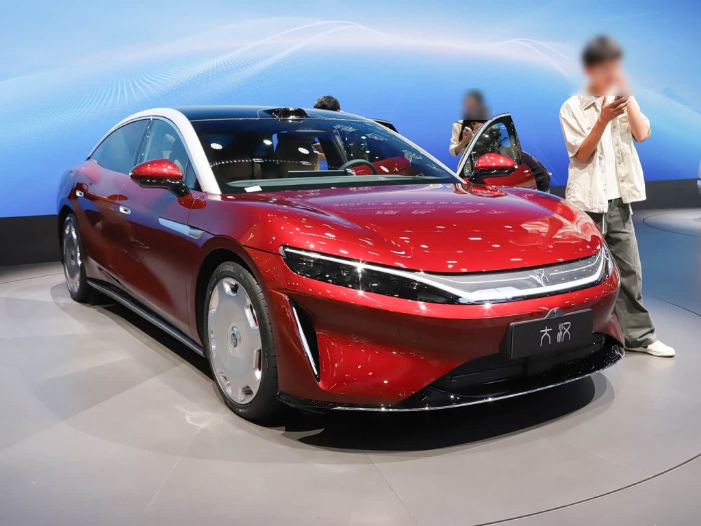 شبكة السيارات الصينية &ndash; معرض تشنغدو : BYD Da Han الكهربائية 775 حصان و 1008 كم مدى وسعر مذهل
