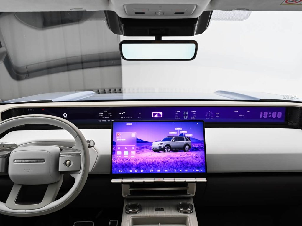 شبكة السيارات الصينية &ndash; فريلاندر 8 تدخل الإنتاج رسميًا: SUV بمدى ممتد و6 مقاعد وHuawei ADS 4.1 وبدء الحجز في 10 أغسطس