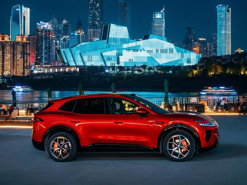 شبكة السيارات الصينية &ndash; Changan Nevo Q06 تبدأ الحجز بقوة 449 حصانًا ومدى 700 كم