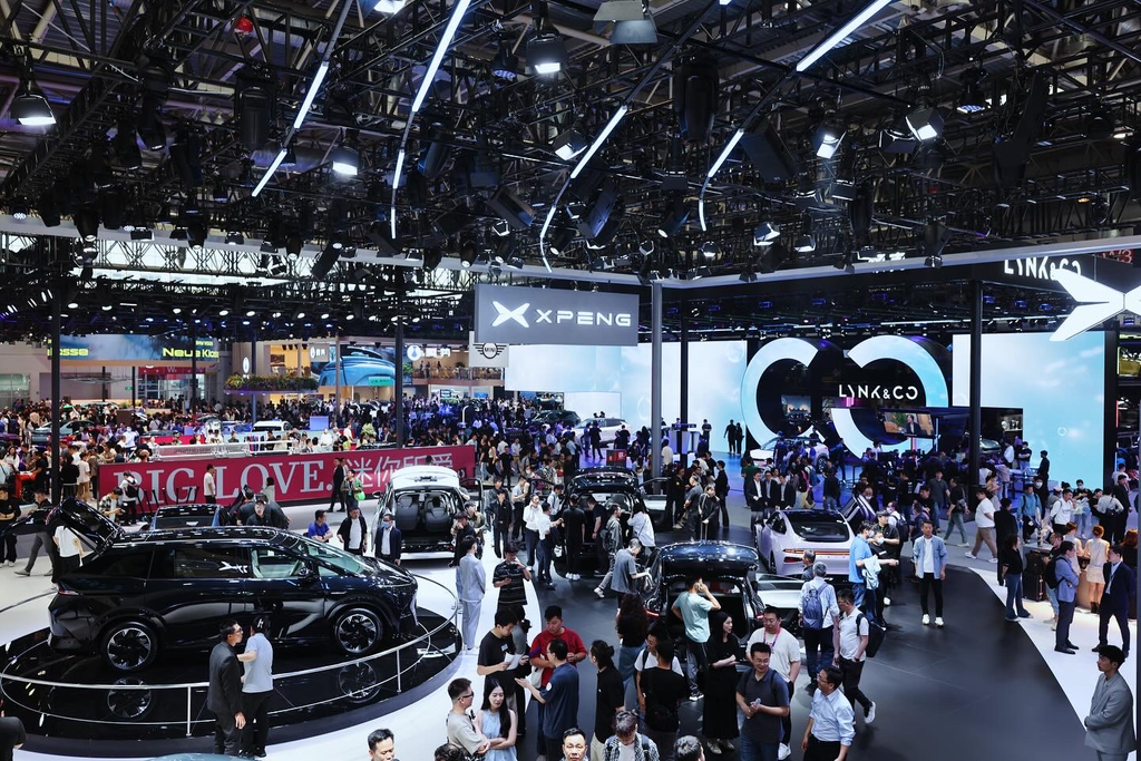معرض بكين للسيارات يعود في مارس 2027 بصيغة جديدة.. 10 أيام تجمع السيارات والطاقة الجديدة والذكاء الاصطناعي والتنقل المستقبلي 1 معرض بكين للسيارات يعود في مارس 2027 بصيغة جديدة.. 10 أيام تجمع السيارات والطاقة الجديدة والذكاء الاصطناعي والتنقل المستقبلي