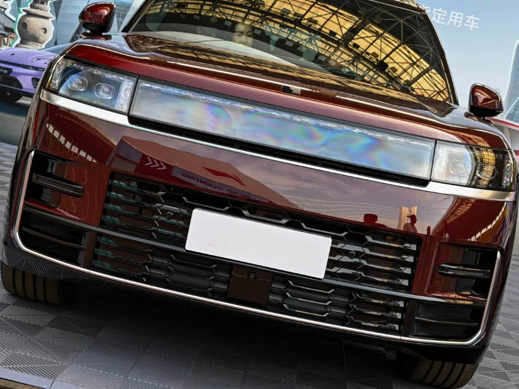 لينك آند كو 900L الجديدة تظهر بتصميم مختلف و7 مقاعد.. محرك 2.0 تيربو ومدى كهربائي يصل إلى 430 كم وتعليق هوائي 3 شبكة السيارات الصينية – لينك آند كو 900L الجديدة تظهر بتصميم مختلف و7 مقاعد.. محرك 2.0 تيربو ومدى كهربائي يصل إلى 430 كم وتعليق هوائي
